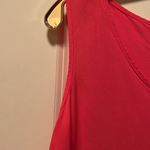 Xhilaration hi low pink flowy tank top Size medium - Picture 7 of 11